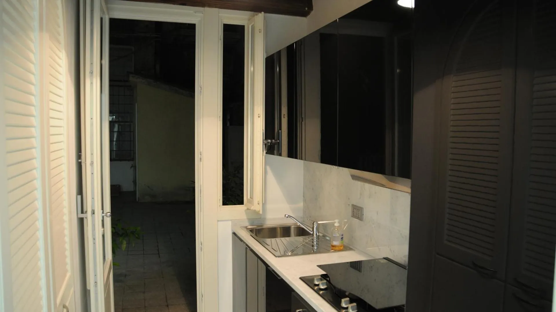 Ferienwohnung White Style Gambero Rom 0*,