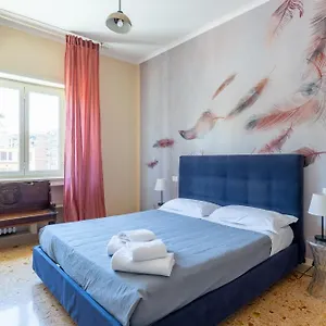 Appartamento Casa Preziosa In Metro Piramide, Roma